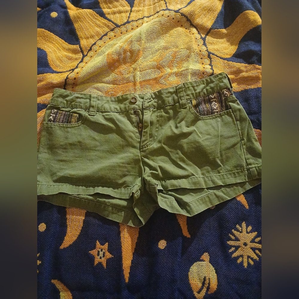Nameless Boho Print Green Shorts